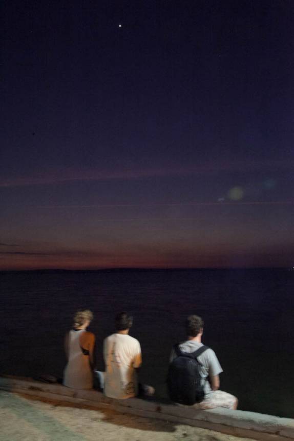 Assistindo ao pôr-do-sol na Punta Gorda, em Cienfuegos - Cuba (foto de Laura Schunemann)